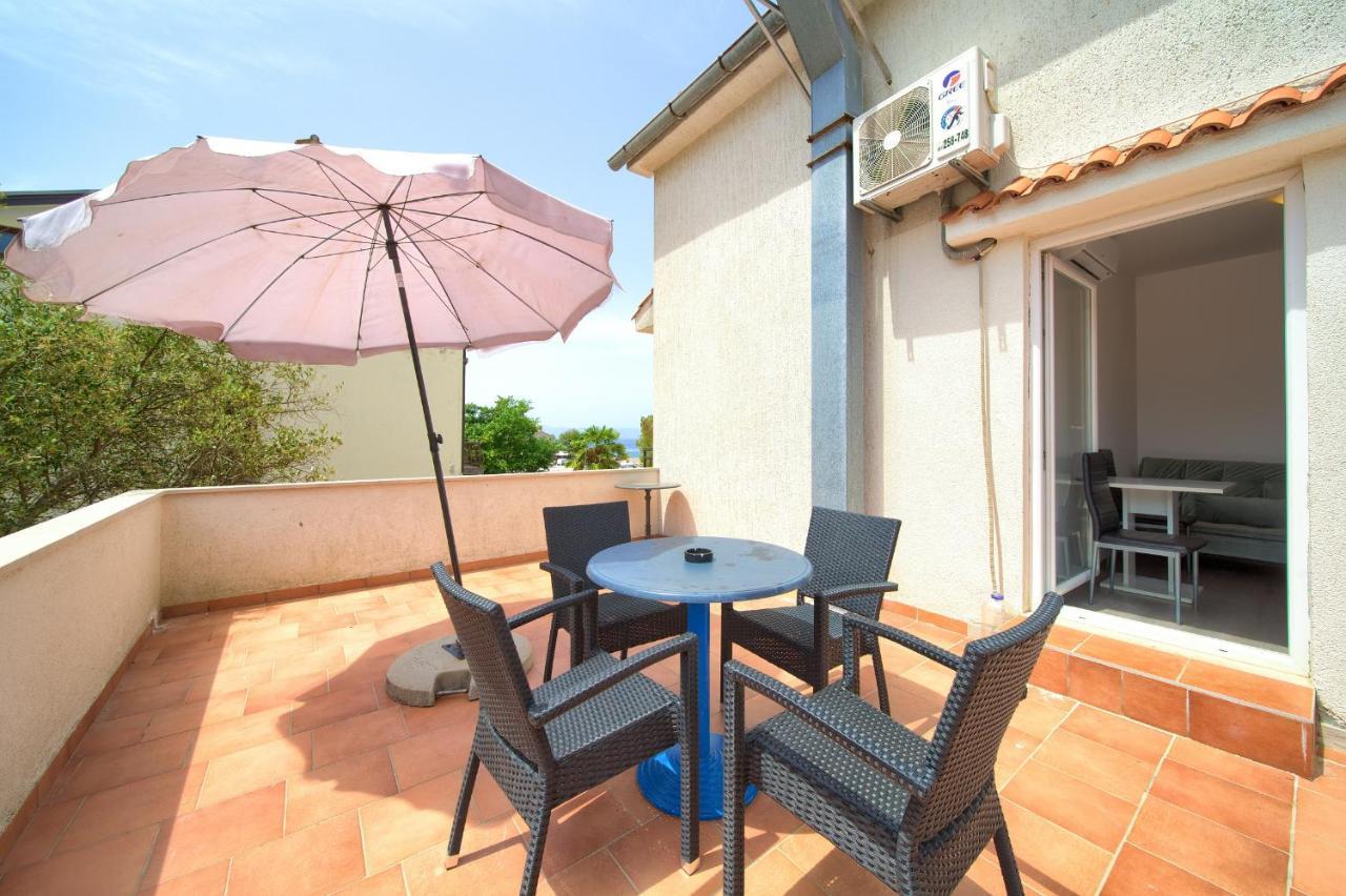 Apartament Dundo *